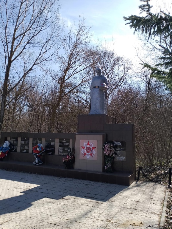 Ремонт памятника Воинской Славы в с. Поповка.