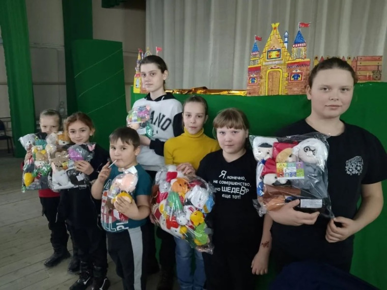 Приобретен реквизит для кукольного театра. Приобретен реквизит для кукольного театра.
